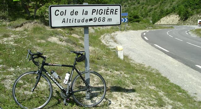Geography Trivia Question: In which country is the Pigière Pass located?