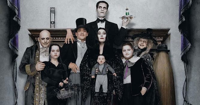 Filmy Pytanie-Ciekawostka: Jak ma na imię wujek w rodzinie Addamsów?