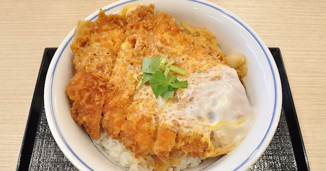 Общество Вопрос: Кацудон — это мясное блюдо какой кухни?