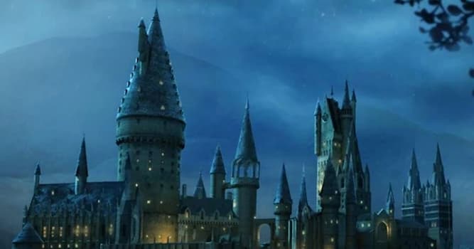 Kültür Trivia Sorusu: Harry Potter'ın gittiği büyücülük okulunun adı nedir?