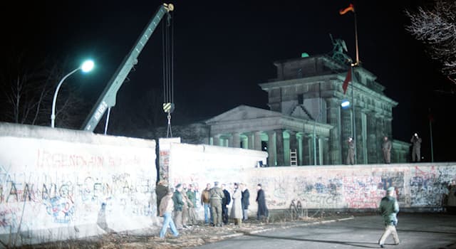 Geçmiş Trivia Sorusu: Hangi duvarın yıkılması birleşmeye yol açtı?