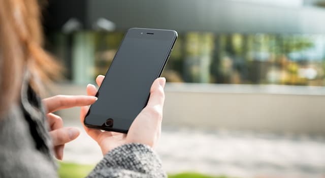 społeczeństwo Pytanie-Ciekawostka: Jak nazywa się sygnał informujący o połączeniu przychodzącym?