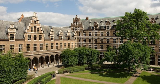 Maatschappij Trivia Vraag: Wat kun je studeren aan de universiteit?