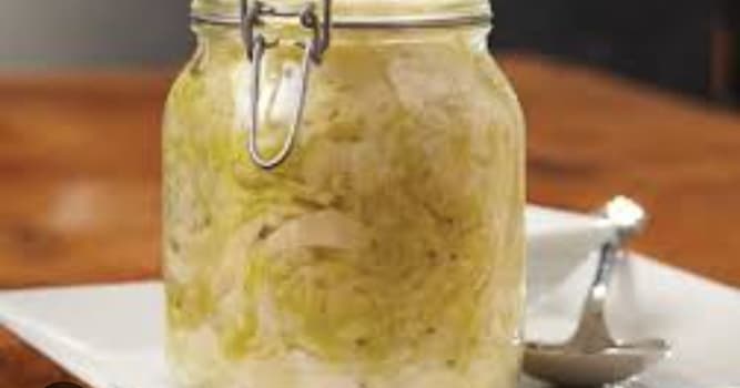 Cultuur Trivia Vraag: Welke groente moet je fermenteren om zuurkool of "Sauerkraut" te maken?