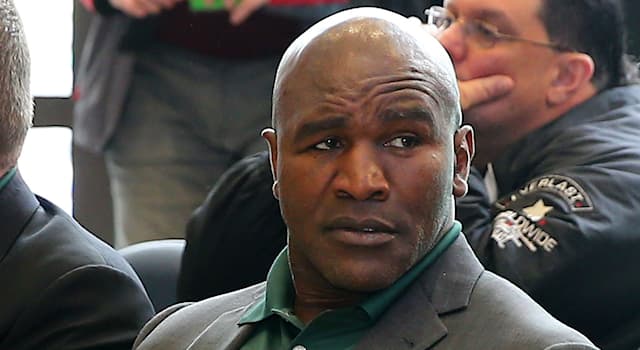 Sport Trivia Vraag: In welke sport excelleerde de Amerikaan Evander Holyfield?