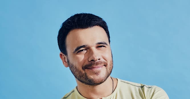 Общество Вопрос: Кто такой Эмин Агаларов?