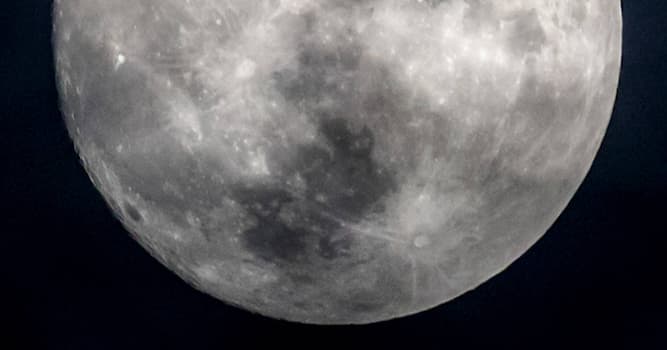 Wetenschap Trivia Vraag: Wat is de diameter van de maan die het meest dichtbij de aarde staat?