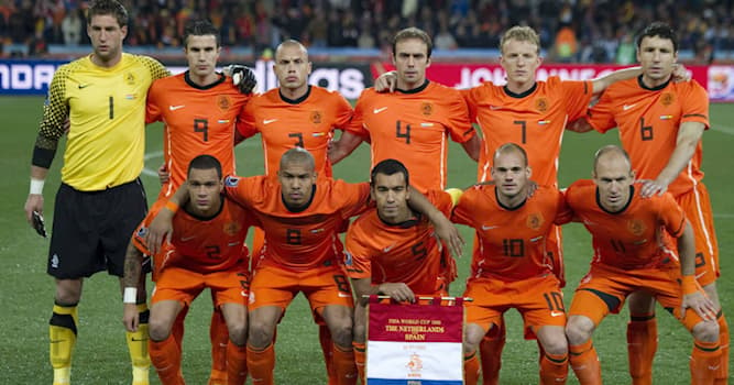 Sport Trivia Vraag: Wie is de all time topscorer van het Nederlands voetbalelftal?