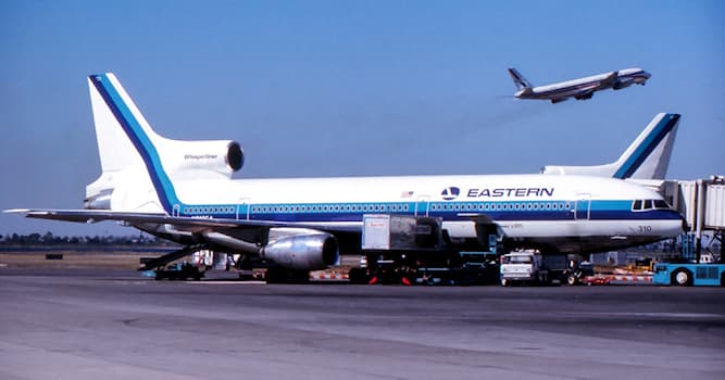 Wetenschap Trivia Vraag: Hoeveel cockpitbemanning vliegt er op de Lockheed L-1011 TriStar?