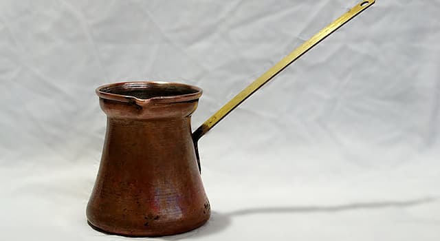 Культура Вопрос: Как называется посуда, представленная на фото?