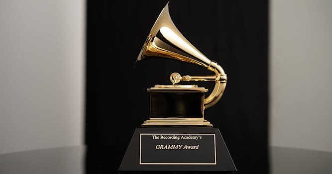 Culture Trivia Question: At the 35th "Annual Grammy Awards" held on February 24, 1993, who won the "Award for Album of the Year"?