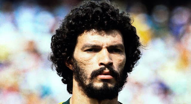 Spor Trivia Sorusu: Socrates Brasileiro Sampaio de Souza Vieira de Oliveira hangi alanda başarılı olmuştur?