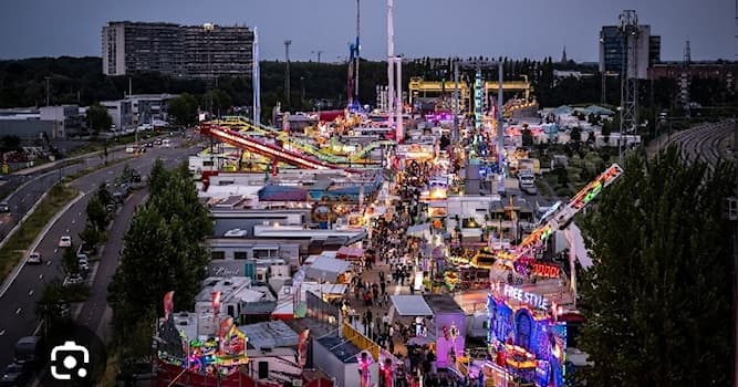 Cultuur Trivia Vraag: Waar staat jaarlijks de Sinksenfoor?