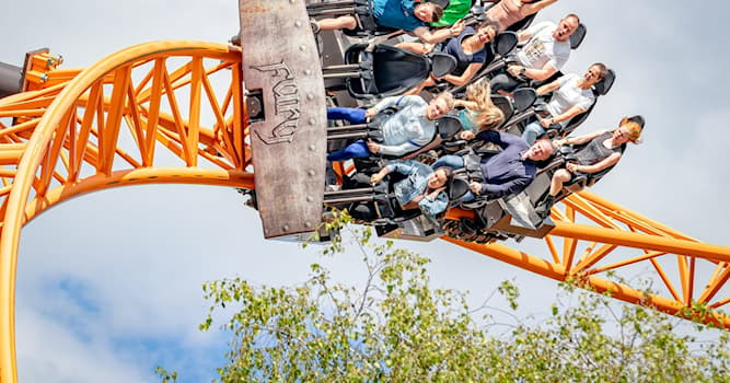 Cultuur Trivia Vraag: Welk attractiepark kan je vinden in Lichtaart met attracties zoals de Revolution, de Fury en Terra Magma?