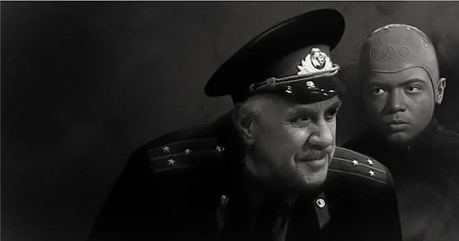 Кино Вопрос: Как звали Анискина в фильме «Анискин и Фантомас»?