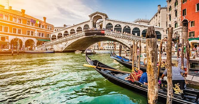 Aardrijkskunde Trivia Vraag: Hoe heet deze brug in Venetië?