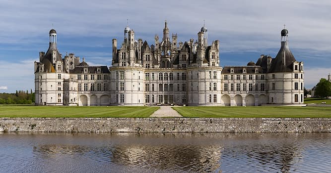 Aardrijkskunde Trivia Vraag: Hoe heet dit bekende kasteel in het Loiredal?