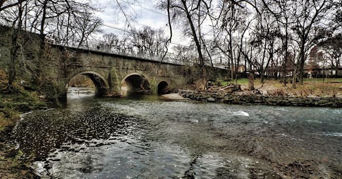 Aardrijkskunde Trivia Vraag: In welke Amerikaanse staat vind je de Frankford Avenue Bridge, de oudste brug van de VS?