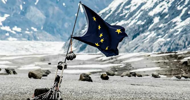 Geografía Pregunta Trivia: Las siete estrellas representan la Osa Mayor en la bandera de Alaska. ¿Qué simboliza la octava estrella?