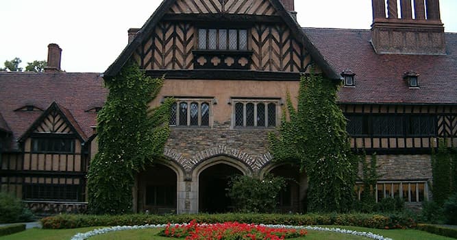 Geschiedenis Trivia Vraag: Welke beroemde conferentie vond plaats in Schloss Cecilienhof?