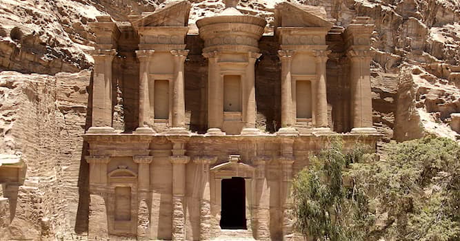 Geographie Wissensfrage: Wie heißt eine antike Stadt in Jordanien?