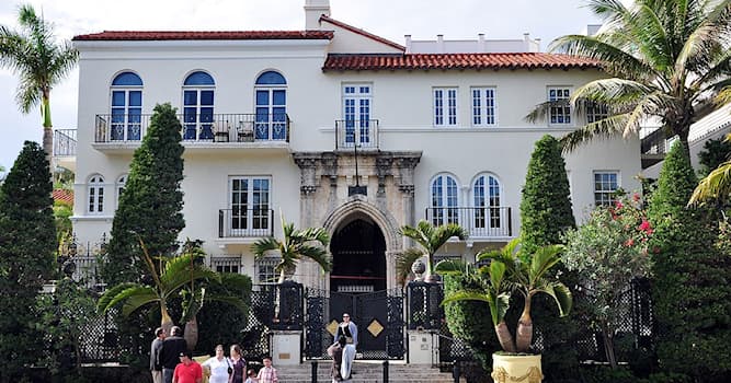 Cultuur Trivia Vraag: Wie woonde er tot 1997 in Casa Casuarina, in Miami Beach?