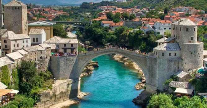 Aardrijkskunde Trivia Vraag: In welk land is de stad Mostar?