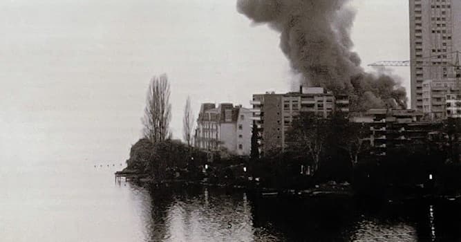 Cultuur Trivia Vraag: Welke bekende song is geïnspireerd op de brand in het casino van Montreux?