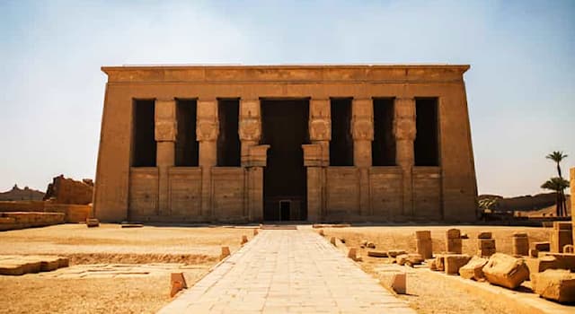 Culture Question: Abydos est une ville antique de quel pays actuel ?