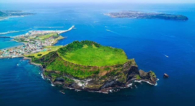 Geografía Pregunta Trivia: ¿En qué año la isla Jejú fue declarada Patrimonio Natural de la Humanidad por la UNESCO?