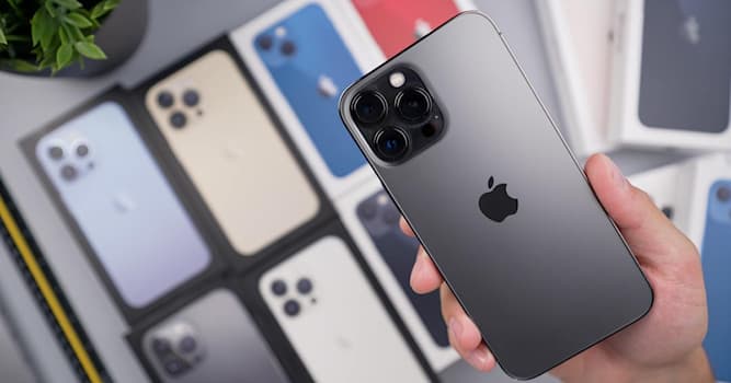 społeczeństwo Pytanie-Ciekawostka: W którym roku powstał pierwszy iPhone od Apple?