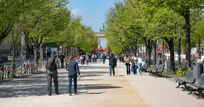 Aardrijkskunde Trivia Vraag: Hoe heet deze bekende laan in Berlijn?