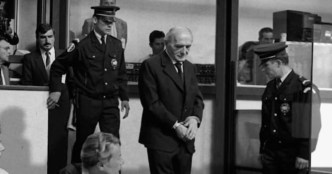 Geschiedenis Trivia Vraag: Welke Duitse oorlogsmisdadiger stond bekend als 'De Slachter van Lyon'?