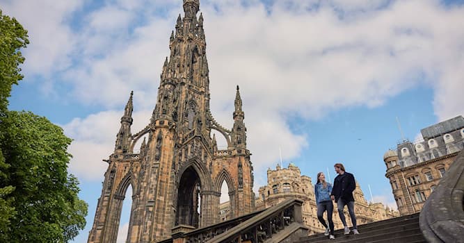 Aardrijkskunde Trivia Vraag: Aan welke bekende Schot is dit monument in Edinburgh gewijd?
