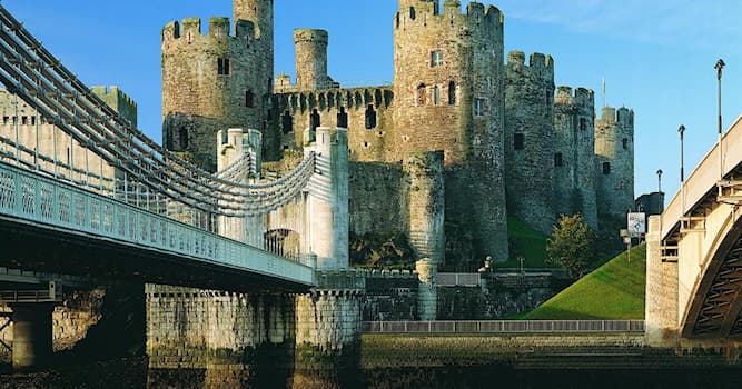 Aardrijkskunde Trivia Vraag: Hoe heet deze bekende kasteelruïne in Wales?