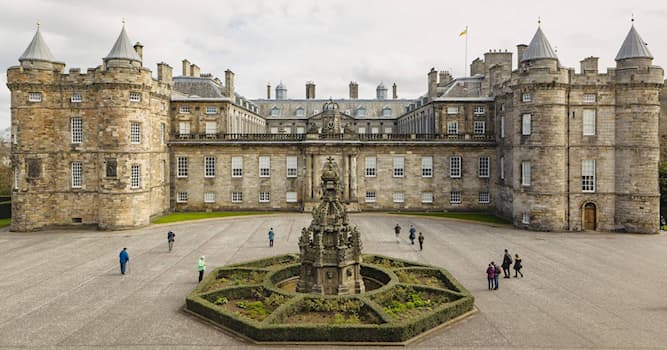 Aardrijkskunde Trivia Vraag: Hoe heet dit bekende kasteel in Schotland?