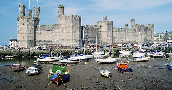 Aardrijkskunde Trivia Vraag: Hoe heet dit bekende kasteel in Wales?