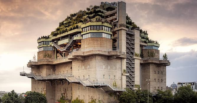 Aardrijkskunde Trivia Vraag: In welke Europese stad kan je sinds 2024 slapen bovenop een bunker uit de Tweede Wereldoorlog?