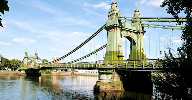 Aardrijkskunde Trivia Vraag: Hoe heet deze brug in Londen?