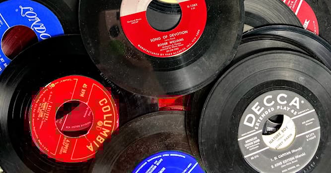 Cultuur Trivia Vraag: Welke Franse zangeres scoorde in 1968 een hit met Comment Te Dire Adieu?