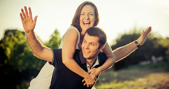Sociedad Pregunta Trivia: ¿Cómo se llama la mujer en una relación amorosa estable sin matrimonio legal?