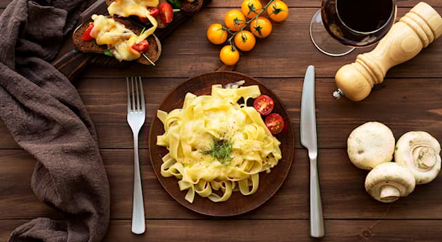 Kultura Pytanie-Ciekawostka: Który kraj słynie z makaronów i serów?