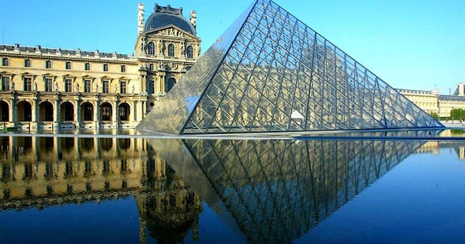 Cultuur Trivia Vraag: Welke architect ontwierp de glazen piramide op het binnenplein van het Louvre?