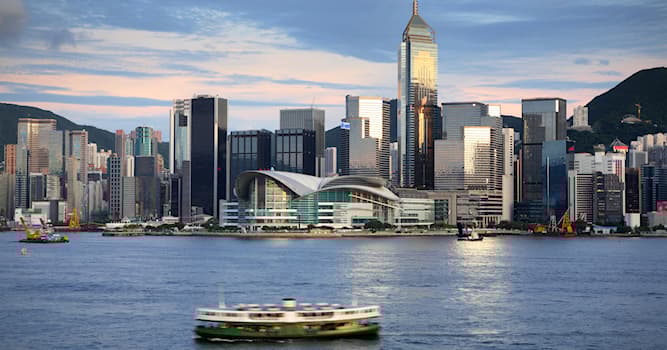 Aardrijkskunde Trivia Vraag: Als je aangemeerd ligt in Victoria Harbour, in welke stad ben je dan?
