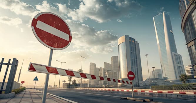 Toplum Trivia Sorusu: Beyaz Çizgili Kırmızı Daire Trafik Levhası Ne Anlama Gelir?