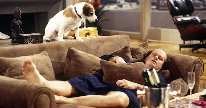 Films & TV Trivia Vraag: Hoe heet de hond van Martin, de vader van Frasier en Niles Crane, in de reeks Frasier (1993-2004)?