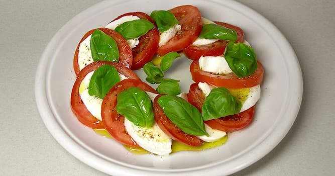 Maatschappij Trivia Vraag: Naar welk Italiaans eiland is dit gerecht genoemd?