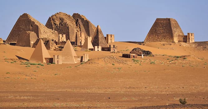 Wetenschap Trivia Vraag: Wat is, in volume, de grootste piramide ter wereld?