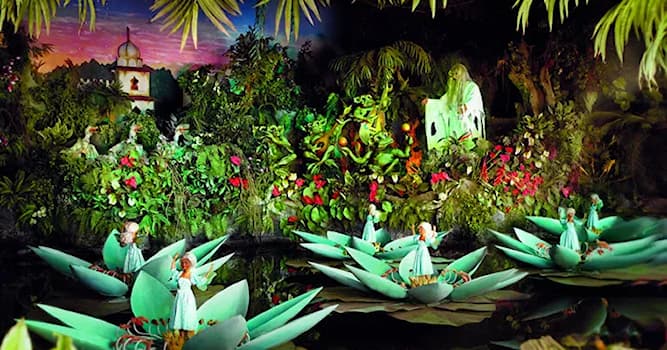 Cultuur Trivia Vraag: Wie schreef het sprookje De Indische Waterlelies dat te zien is in het attractiepark De Efteling?