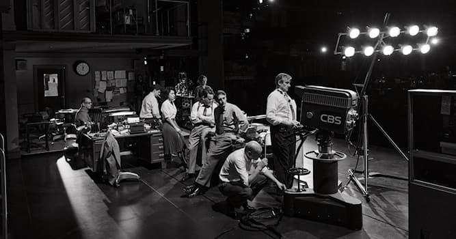 Films & TV Trivia Vraag: Wie speelde de hoofdrol in de Broadway-vertoning Good Night, and Good Luck die werd uitgezonden op CNN?